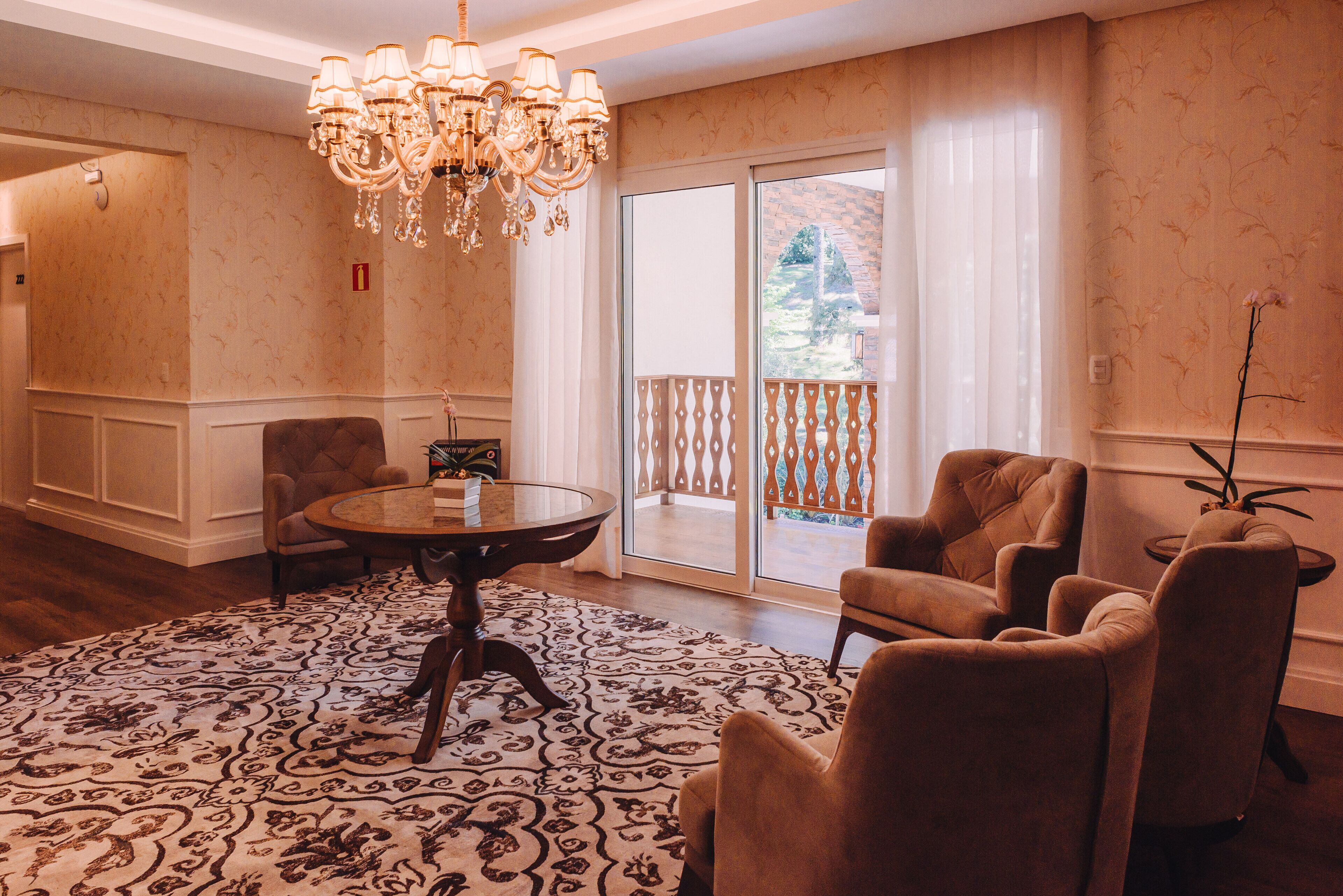 40-inch led tv with cable channels, tv