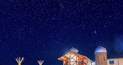 Compass Rose Lodge
