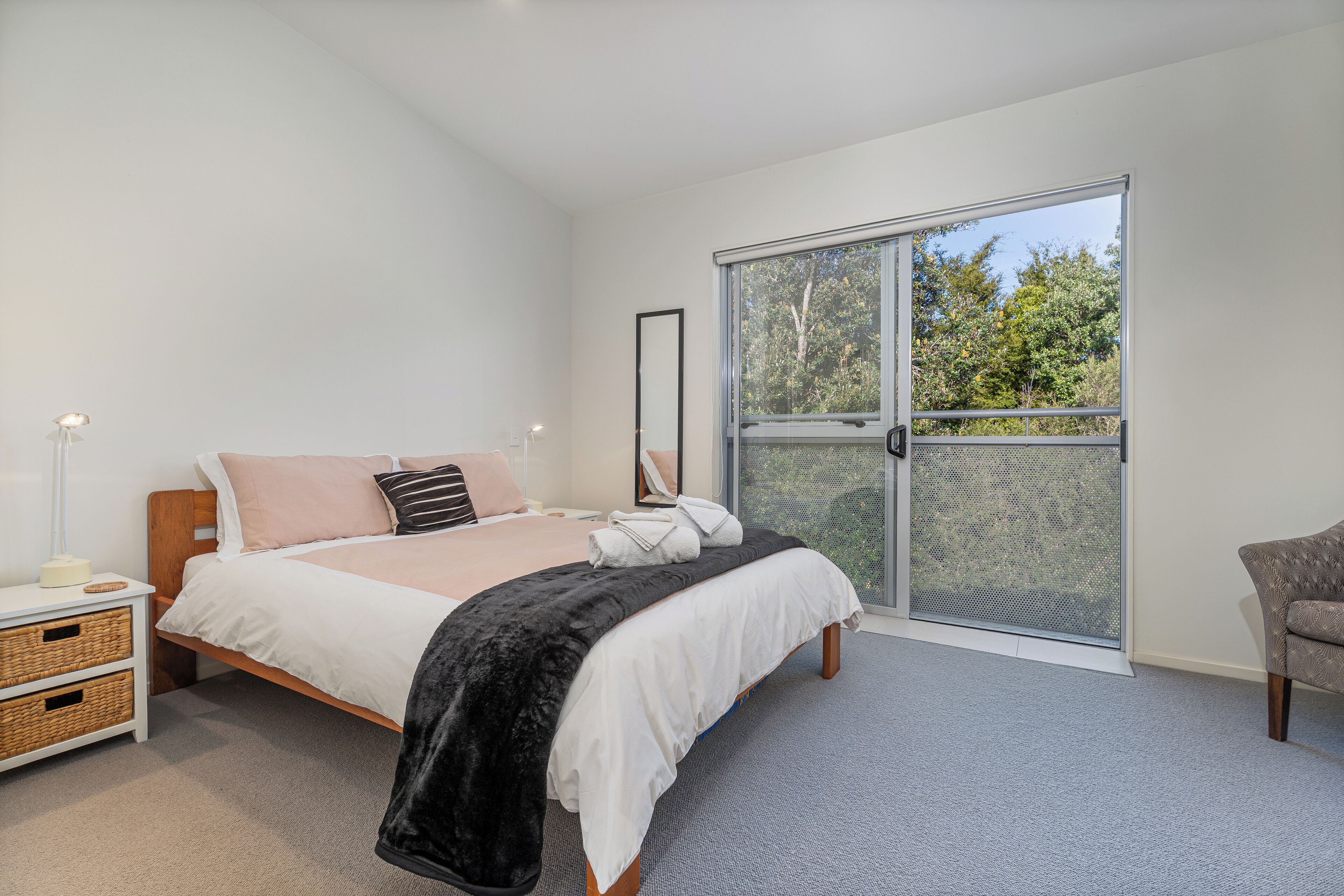 Executive Apartment, 3 Bedrooms, Non Smoking, Partial Ocean View