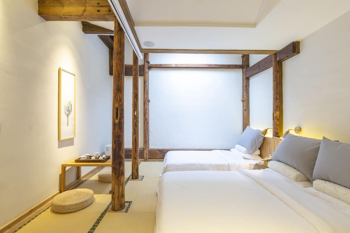 Design Triple Room B