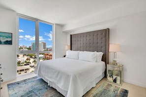 1 bedroom, iron/ironing board, free WiFi, bed sheets - FIFA Perfect | Tiffany Indigo: 9th FL,Rooftop Pool, Gym, Walk to Beach (Fort Lauderdale)