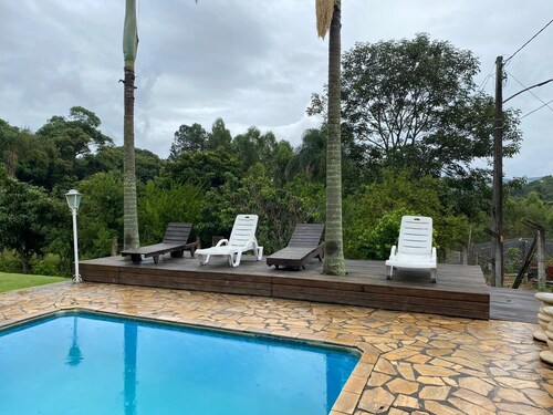 3 BEDROOM HOUSE, 4X9 METER POOL, ORCHARD, PLAYGROUND, FIREPLACE AND GAMES ROOM