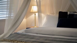 1 chambre, fer et planche à repasser, literie fournie