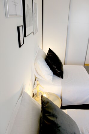 2 عدّة غرف نوم ومكواة/لوح كي وواي فاي مجانًا وملاءات أسرّة