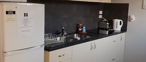 Fridge, microwave, stovetop, electric kettle