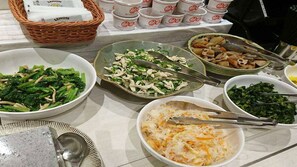 Daily buffet breakfast for a fee - Hotel Kuretakesou Hiroshima Otemachi (Hiroshima)