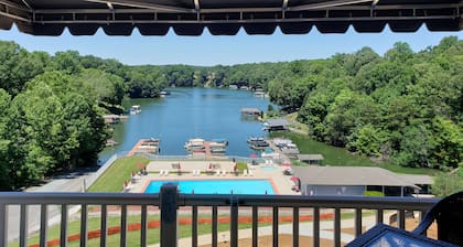 SUNSET VIEWS-Pristine WATERFRONT Penthouse Condo on SML- Boat Slip Available