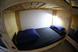 免费 WiFi、床单、轮椅无障碍