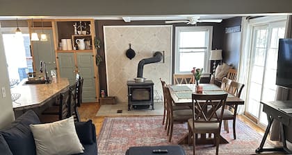 El Brook Cottage en Bethel, Maine. <br>Un retiro familiar!