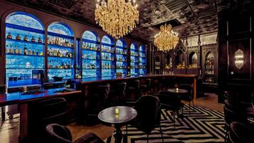 Bar (en la propiedad)