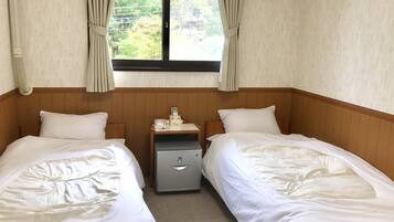 Superior Twin Room | Blackout drapes, free WiFi, bed sheets