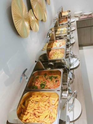Breakfast buffet - K.C Hotel (Yangon)