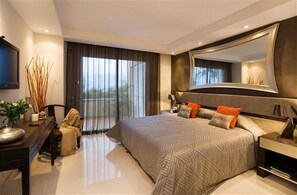 3 soverom, safe på rommet, strykejern/-brett og reiseseng for barn