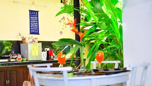 Unclassified image, 5 of 13, button - Conch Villa (Tangalle)