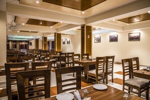 Restaurant - Sukhsagar Regency (Shimla)