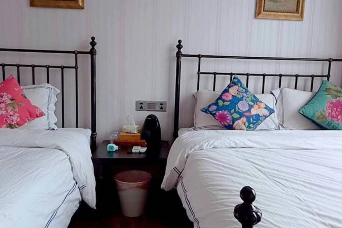 Romantic Twin Room
