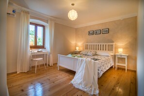 3 bedrooms, iron/ironing board, WiFi, bed sheets - Discover Istria - Istrian house recently renovated in a quiet location (Puntera)