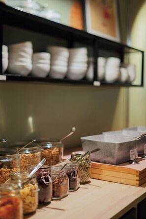 Free daily buffet breakfast  - Best Western Plus Aby Hotel (Mölndal)