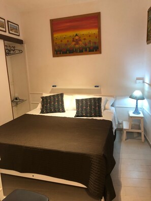 1 bedroom, iron/ironing board, WiFi, bed sheets - SMALL MONOLOCAL FREE WIFI (siracusa)