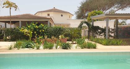 Superb villa with pool, 5 minutes from Saly