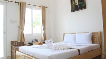 Desk, blackout drapes, soundproofing, free WiFi