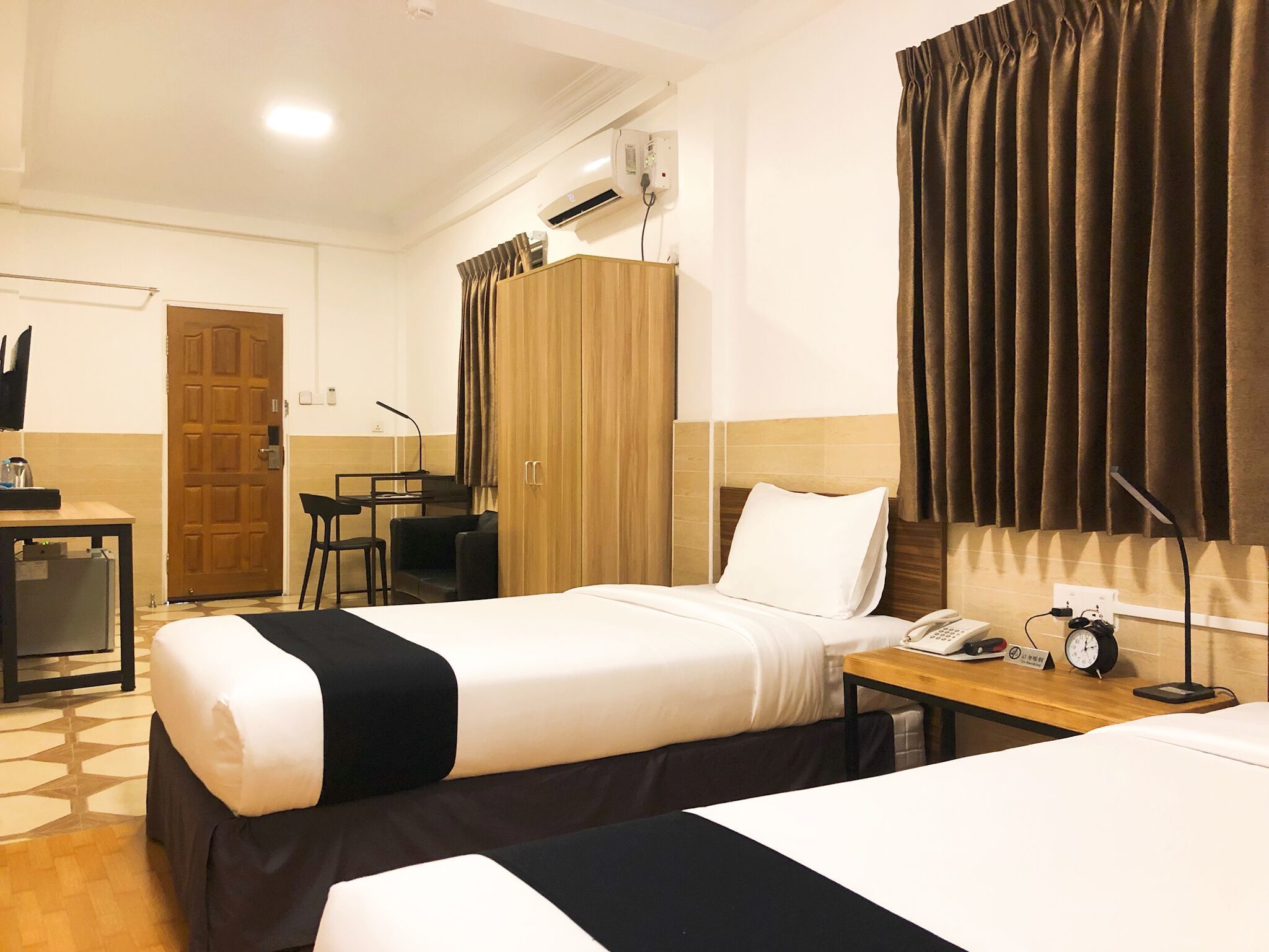 superior twin room | view from room