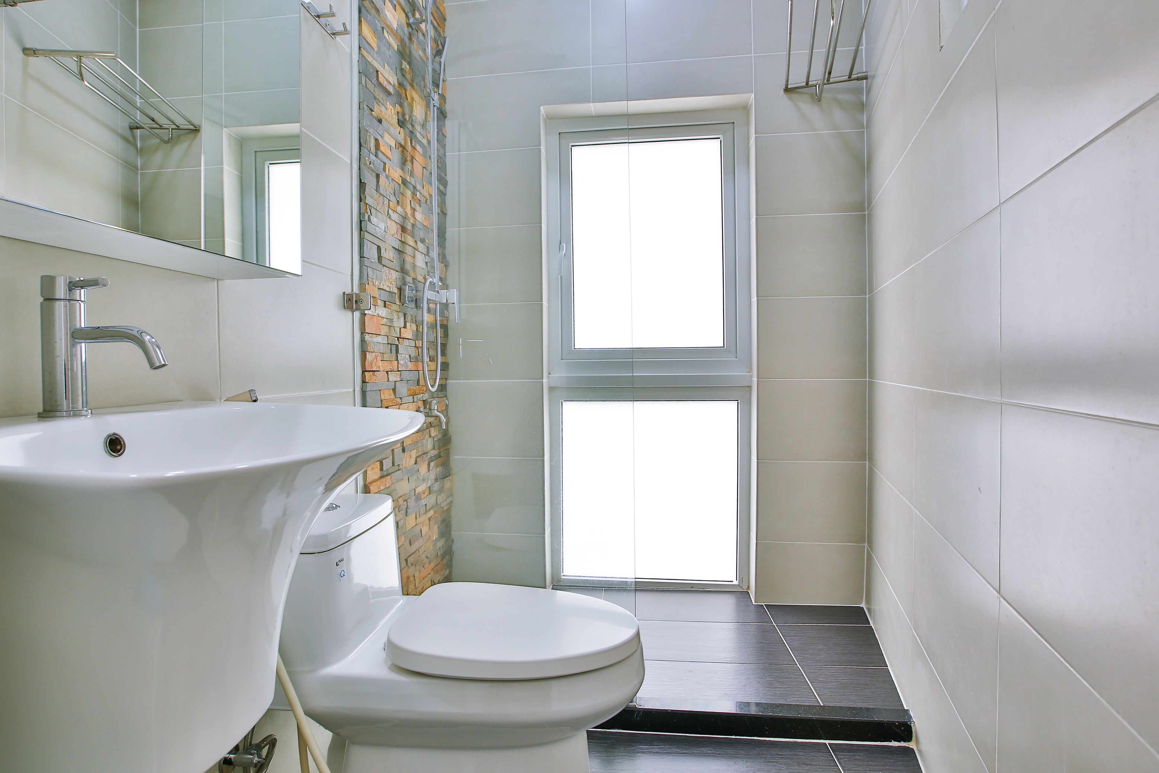 1 Bedroom Serviced Apartment | Desk, blackout curtains, soundproofing, iron/ironing board