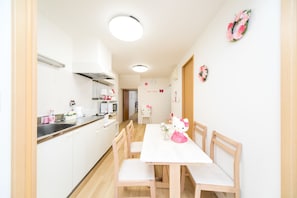 スタンダード アパートメント | 1 室のベッドルーム、遮光カーテン、アイロン / アイロン台、WiFi (無料)
