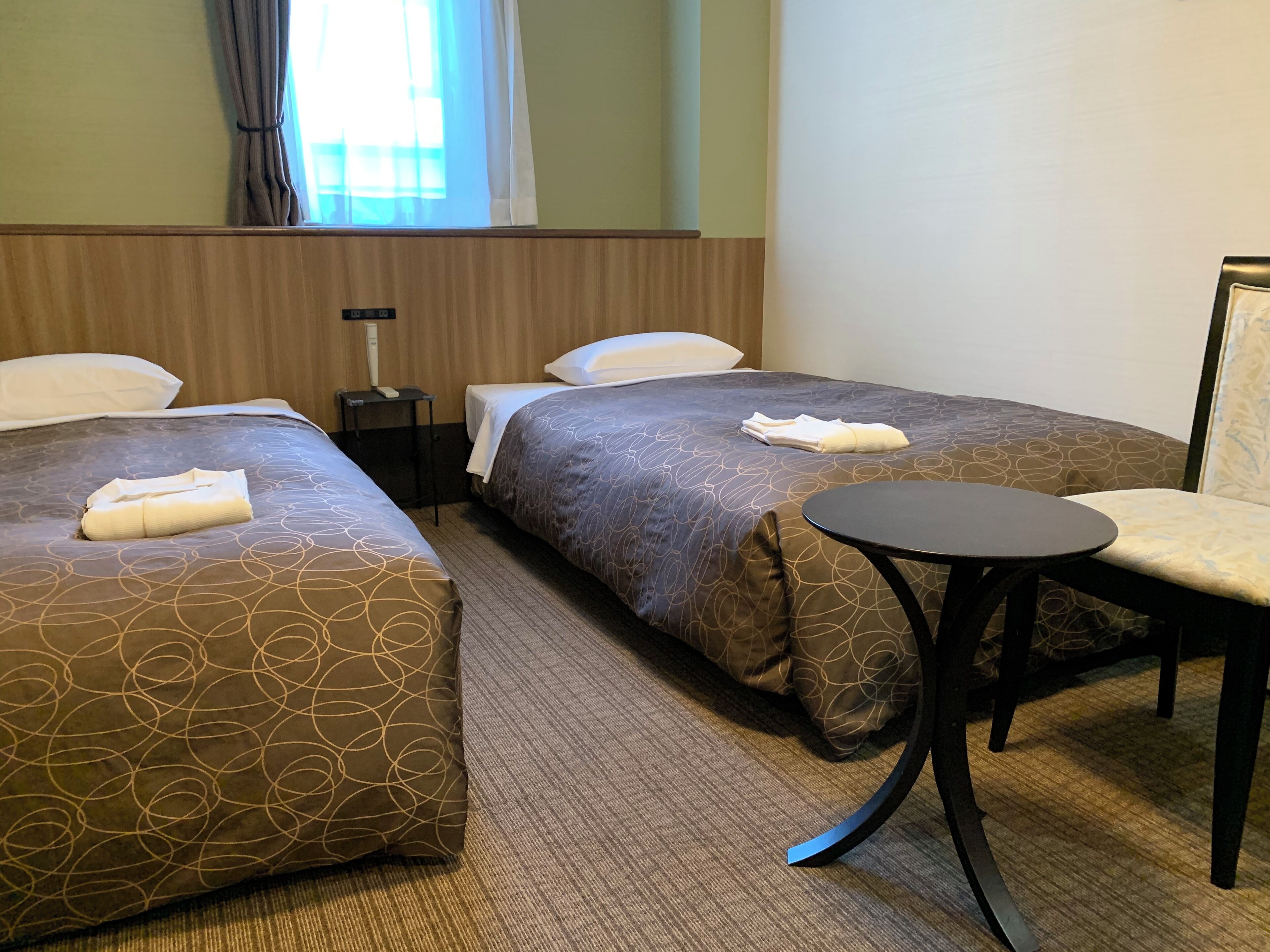 accessible twin room | 1 bedroom, desk, laptop workspace, iron/ironing board