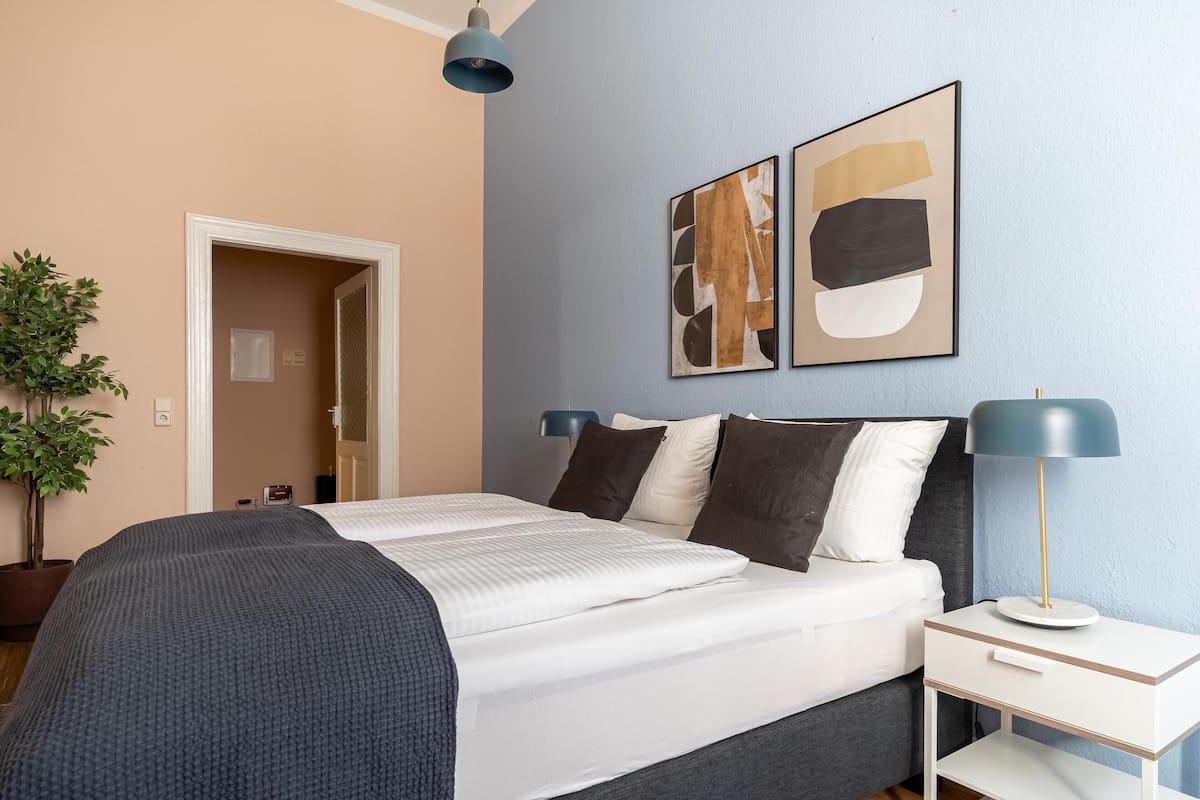 One-bedroom Suite L | 1 slaapkamer, een bureau, een laptopwerkplek