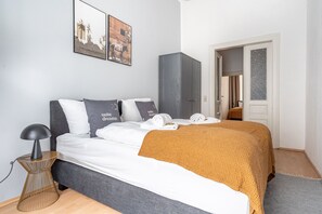 Two-Bedroom Suite XL | Desk, laptop workspace, iron/ironing board, free WiFi - Limehome Dresden Hoyerswerdaerstraße (Dresden)