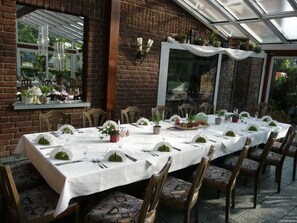 Restaurant - Hotel & Restaurant Haus Niederrhein (Moers)