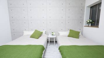 Large House with 5 rooms | 5 bedrooms, free WiFi