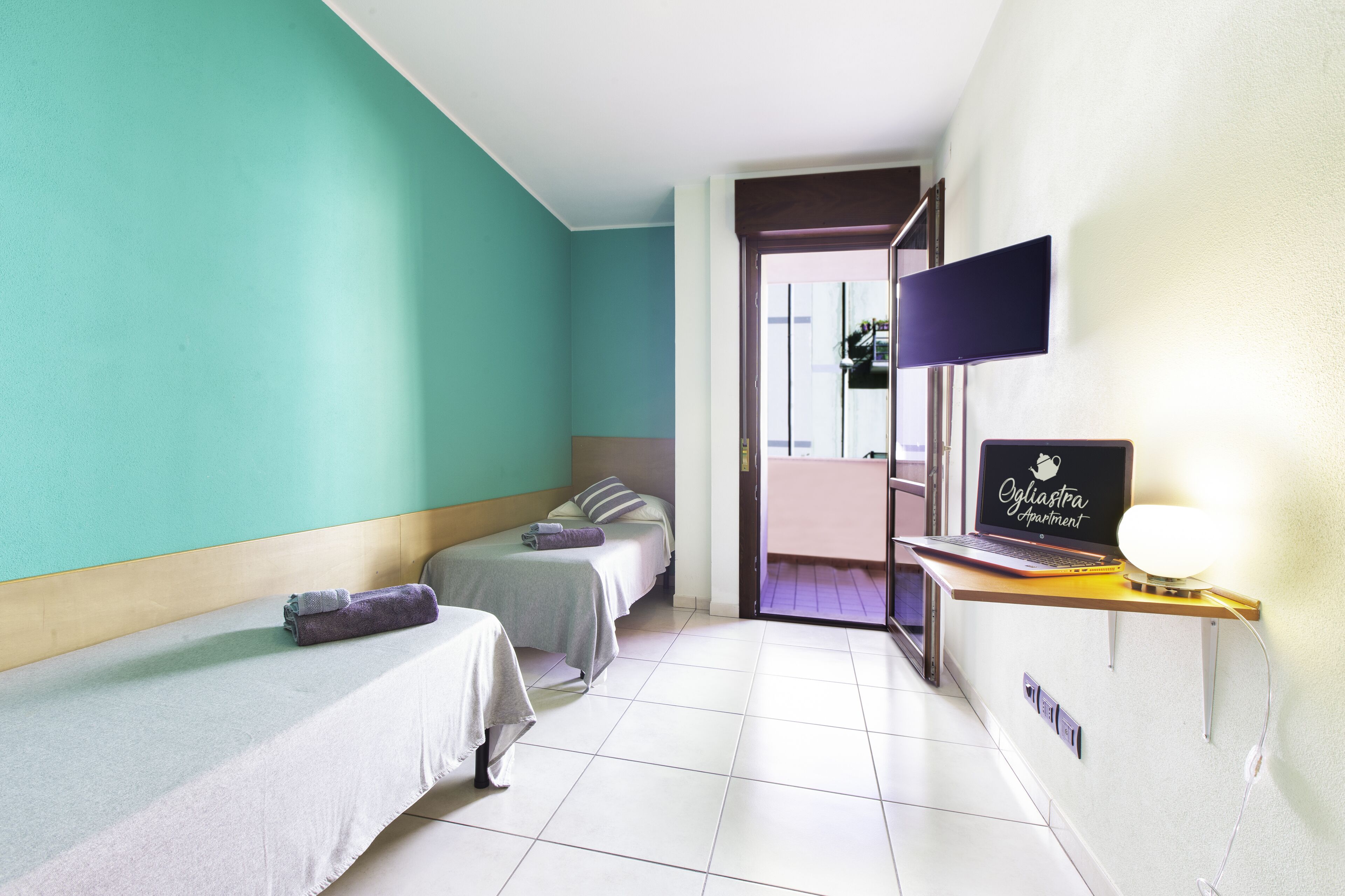 Twin Room | Blackout drapes, free WiFi, bed sheets