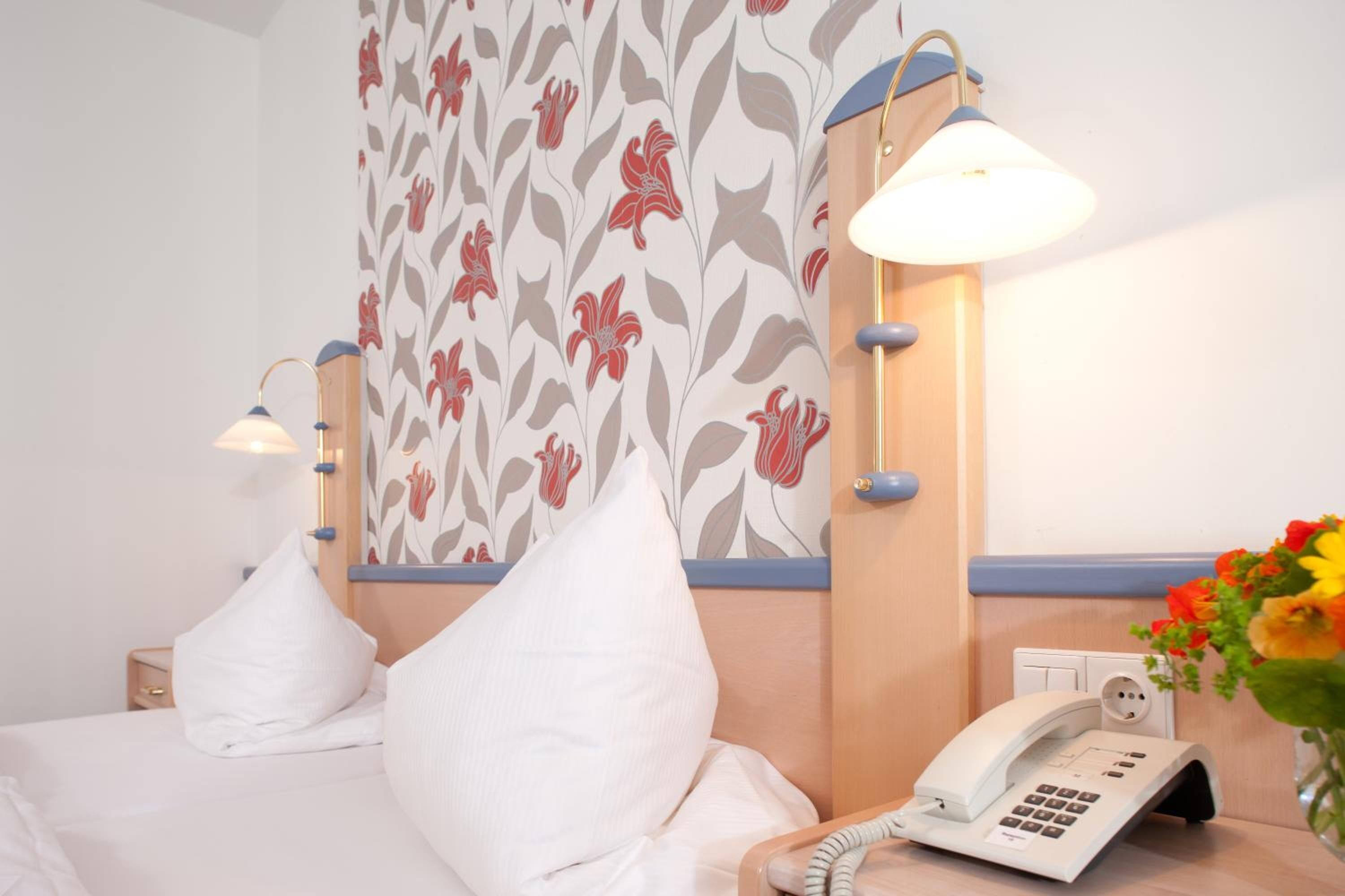 hypo-allergenic bedding, desk, free wifi, bed sheets