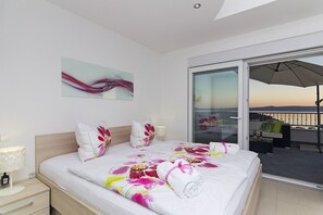 3 室のベッドルーム、アイロン / アイロン台、旅行用ベビーベッド、WiFi (無料)