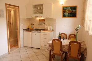 Private kitchen - Sea front stone house (Split)