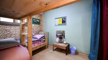 ๋ฐฉ์ ์ค๋น, ๋ฌด๋ฃ WiFi