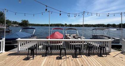Stunning lake front home & everything is new! Direct access to Nettle Lake!