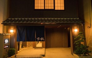 办公桌、隔音、免费 WiFi