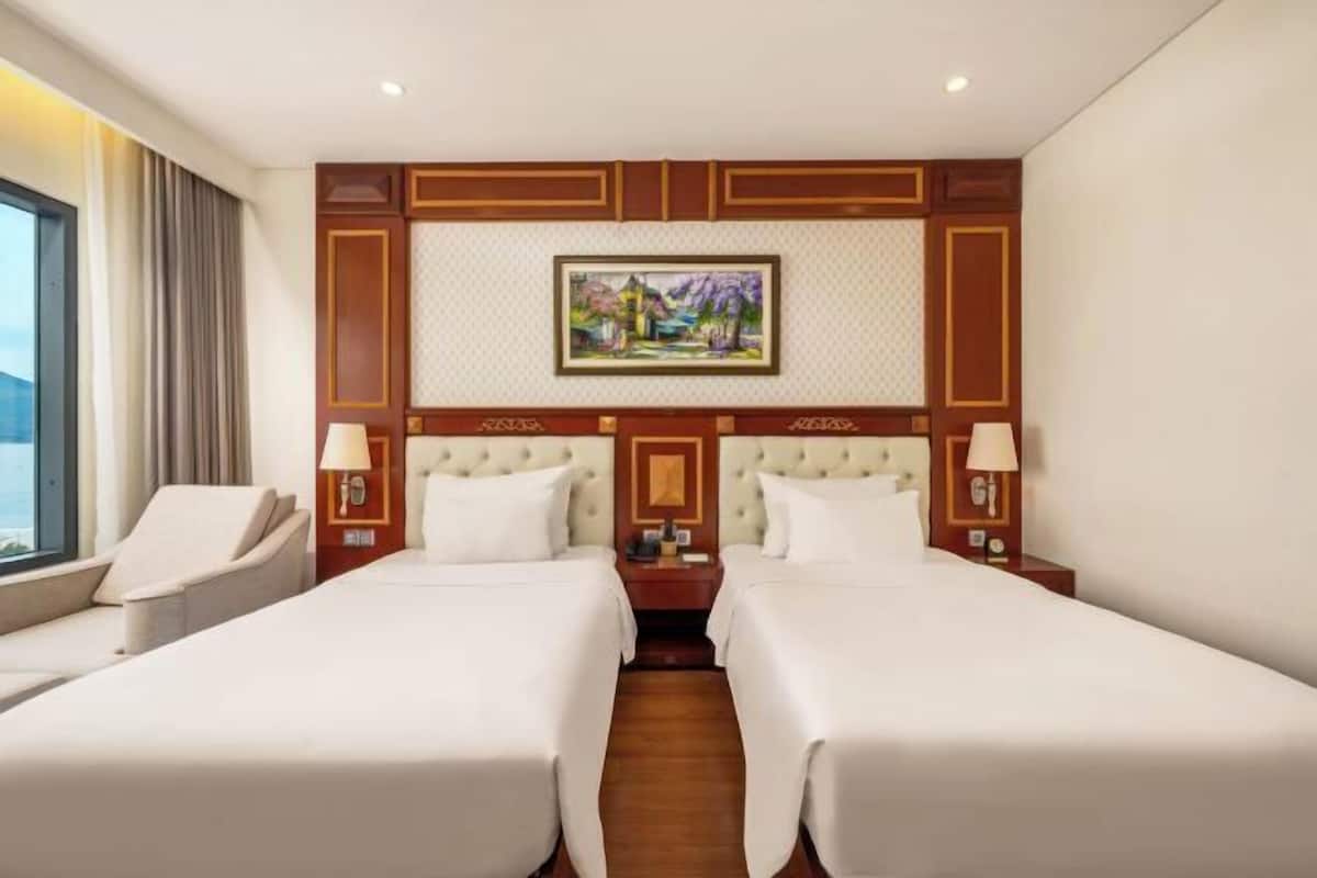 In-room safe, desk, blackout curtains, soundproofing
