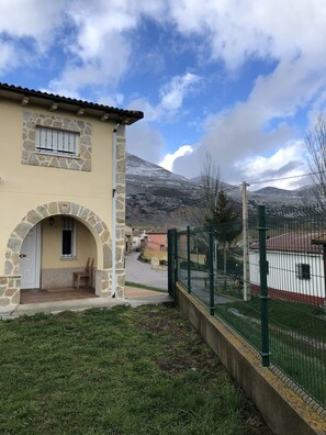 บริเวณภายนอก