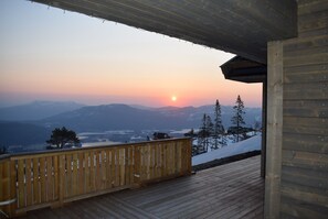 Property grounds - Vacations with a dog, cozy hut for relaxing, skiing, swimming, hiking (Vradal)