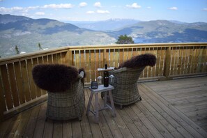 Property grounds - Vacations with a dog, cozy hut for relaxing, skiing, swimming, hiking (Vradal)