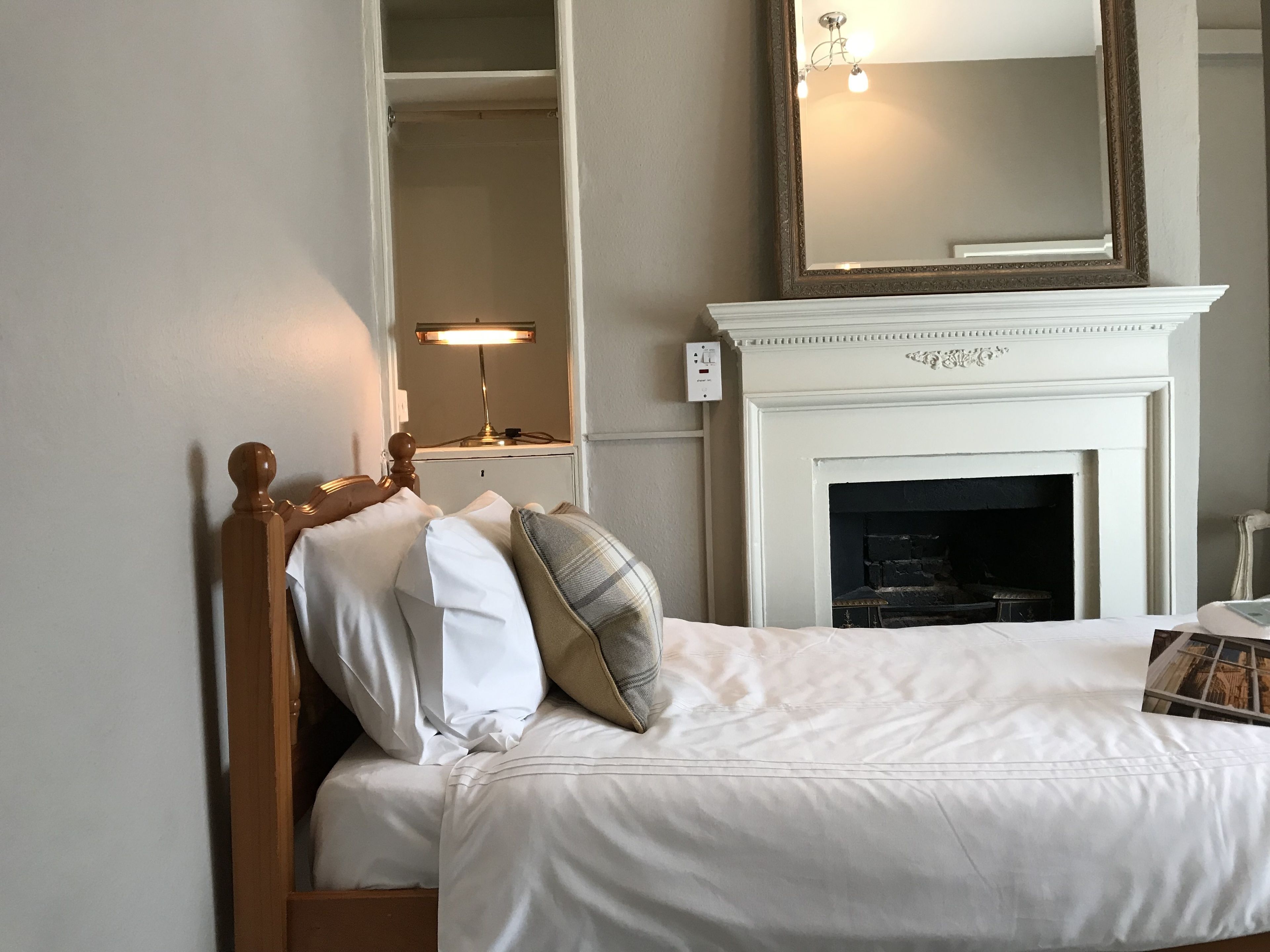 basic single room, 1 single bed | 1 bedroom, iron/ironing board, bed sheets