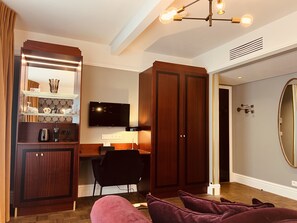 Premium bedding, down duvets, Tempur-Pedic beds, free minibar - Gatsby Hotel - adults only by F-Hotels  (Blankenberge)