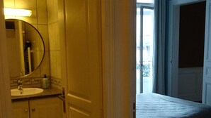 Apartment, Balcony, Mezzanine | Bathroom - Le Quatre (Rennes)