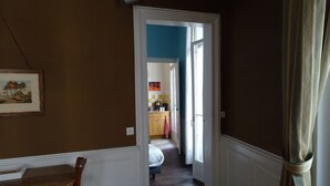 Apartment, Balcony, Mezzanine | Living area - Le Quatre (Rennes)