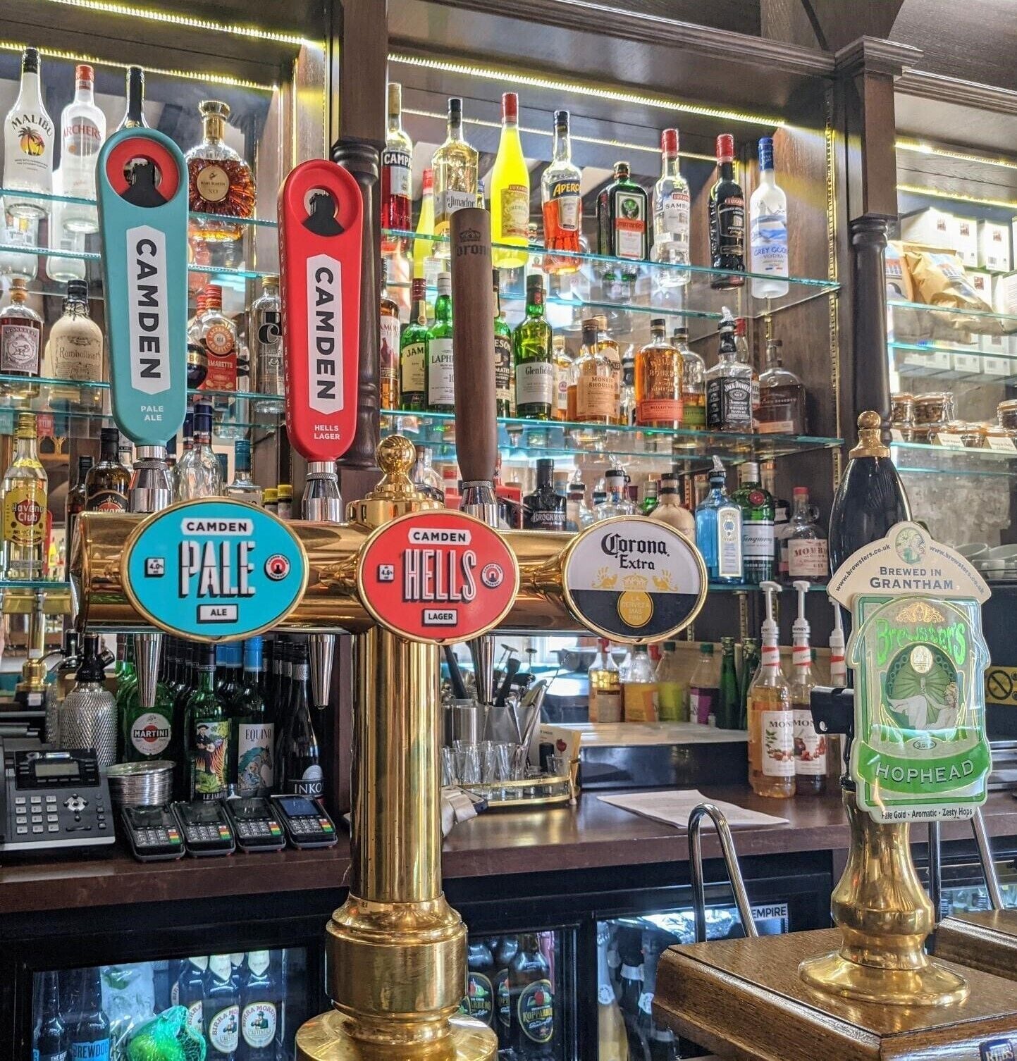 breakfast, lunch and dinner served