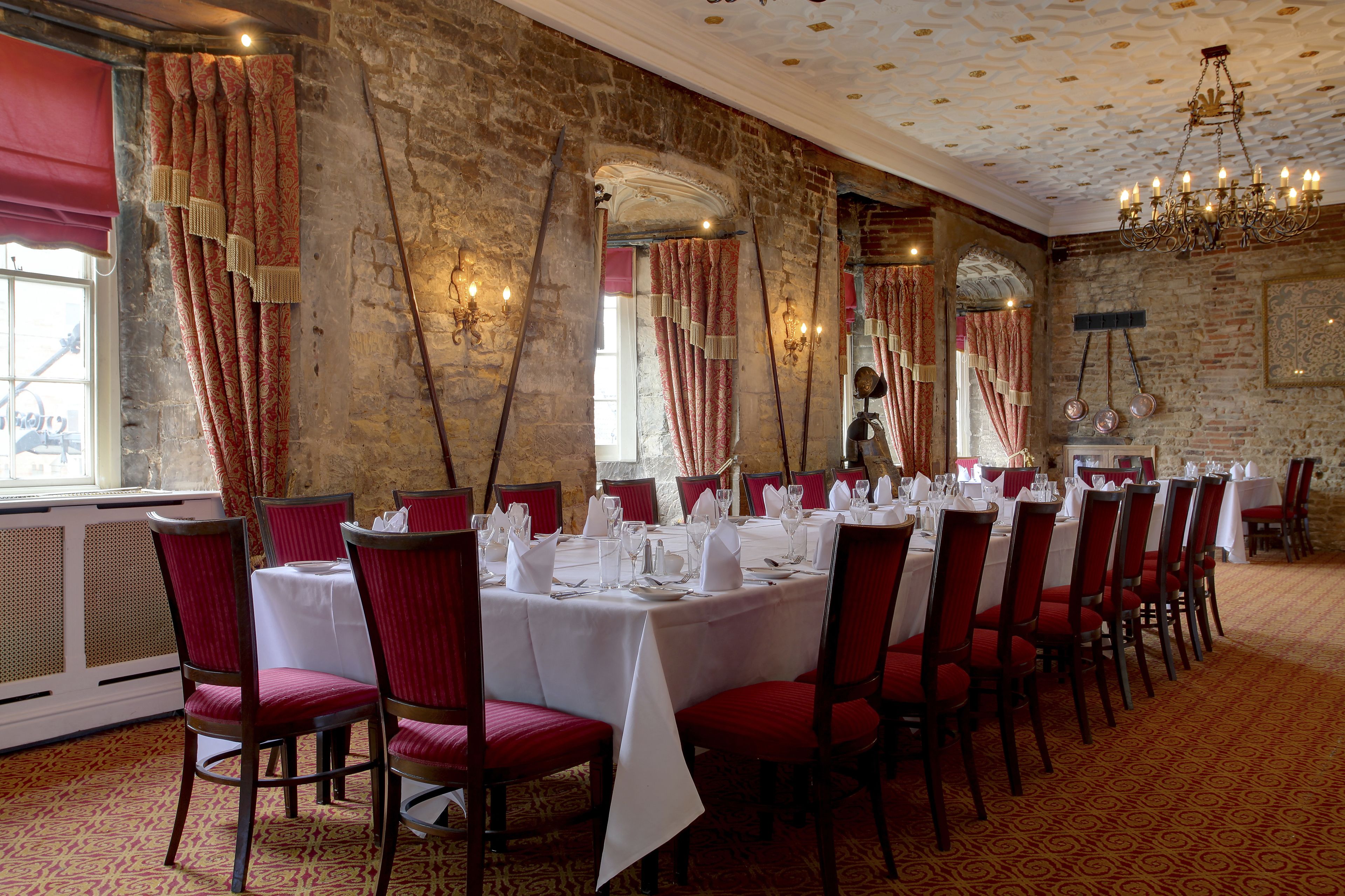 breakfast, lunch and dinner served